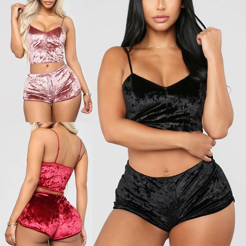 Fashion Women 2pcs Velvet Sleepwear Sexy Spaghetti Strap Velvet Shorts Ladies Pajama Set
Fashion Women 2pcs Velvet Sleepwear Sexy Spaghetti Strap Velvet Shorts Ladies Pajama Set