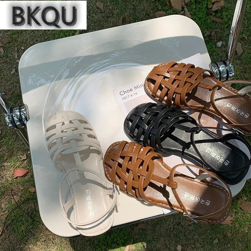 2022 summer new woven sandals women's net red simple Baotou women's sandals Mori women's sweet Roman women's sandals
2022 summer new woven sandals women's net red simple Baotou women's sandals Mori women's sweet Roman women's sandals