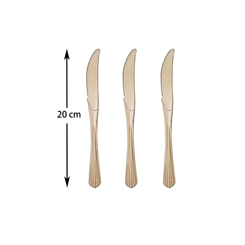 Одноразовые бумажные тарелки и стаканчики с кружевом
Одноразовые бумажные тарелки и стаканчики с кружевом