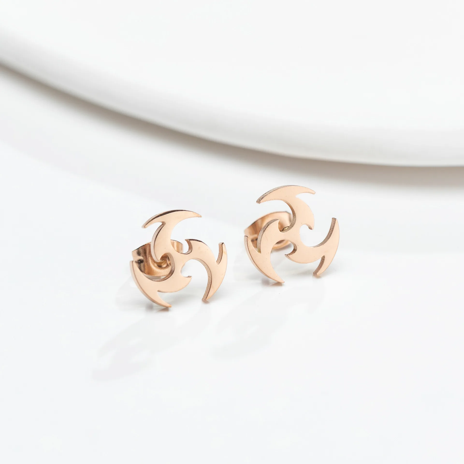 Stainless Steel Stud Earrings Cute Small Earring Studs For Women Different Style New Arrived Hollowed Shaped Tornado Fire Design
Stainless Steel Stud Earrings Cute Small Earring Studs For Women Different Style New Arrived Hollowed Shaped Tornado Fire Design
