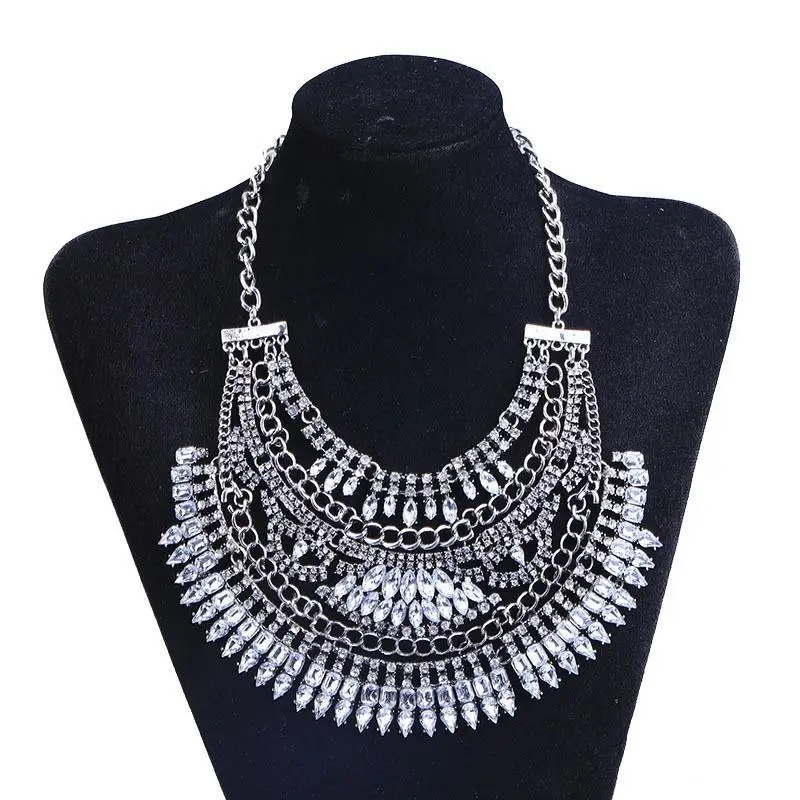 

Popular European and American brands exaggerated alloy fashion necklaces, rhinestone clavicle chains, boutique women's chains, n