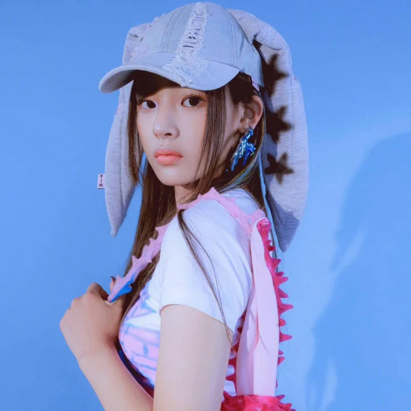 Y2K Style Denim Blue Baseball Cap NewJeans MinJi Haerin OMG Stage Long Rabbit Ear Hat Fashion Hip-Pop Cap Couple Birthday Gifts
Y2K Style Denim Blue Baseball Cap NewJeans MinJi Haerin OMG Stage Long Rabbit Ear Hat Fashion Hip-Pop Cap Couple Birthday Gifts