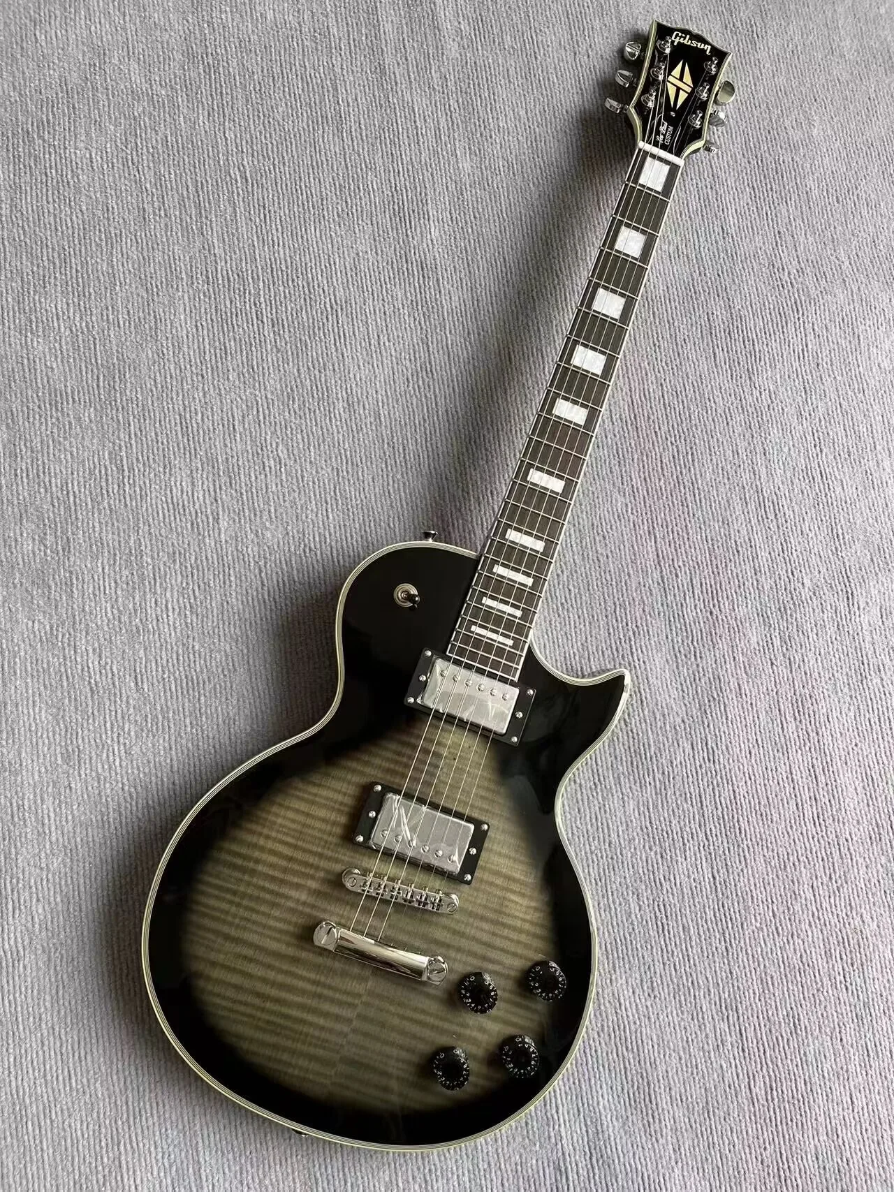 Send in 3 days Flame Maple Top G Les Standard Brown LP Paul Electric Guitar in stock FRHUO
Send in 3 days Flame Maple Top G Les Standard Brown LP Paul Electric Guitar in stock FRHUO