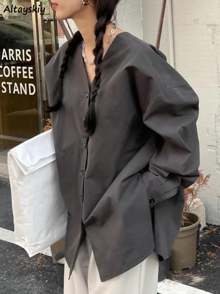 V-neck Shirts Women Solid Simple Daily Comfortable Baggy Leisure Korean Style All-match Autumn Cool Stylish Temperament Delicate
V-neck Shirts Women Solid Simple Daily Comfortable Baggy Leisure Korean Style All-match Autumn Cool Stylish Temperament Delicate