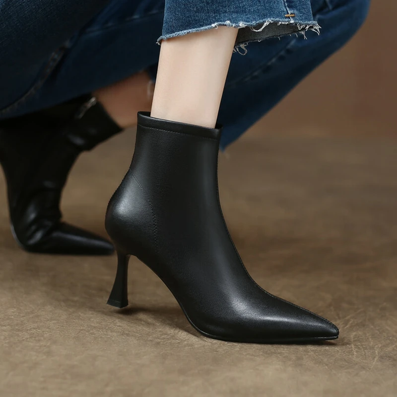 NEW Fall Shoes Women Pointed Toe High Heel Shoes Split Leather Shoes Thin Heel Ankle Boots for Women Elegent Zipper Modern Boots
NEW Fall Shoes Women Pointed Toe High Heel Shoes Split Leather Shoes Thin Heel Ankle Boots for Women Elegent Zipper Modern Boots
