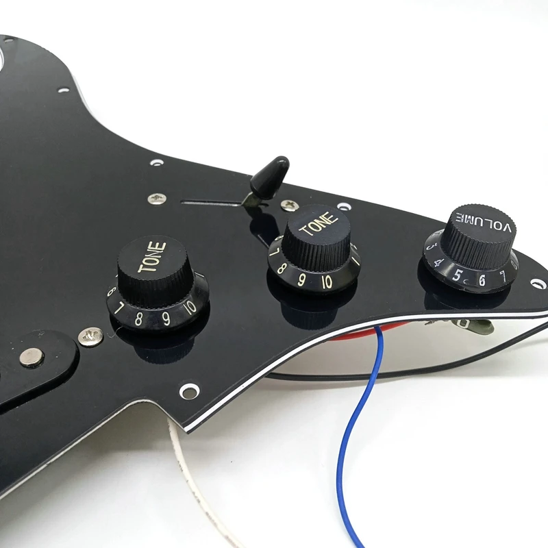 Single Coil SSS Electric Guitar Pickguard Pickup Loaded Prewired Scratch Plate 11 Holes 3Ply For ST SQ Guitar
Single Coil SSS Electric Guitar Pickguard Pickup Loaded Prewired Scratch Plate 11 Holes 3Ply For ST SQ Guitar