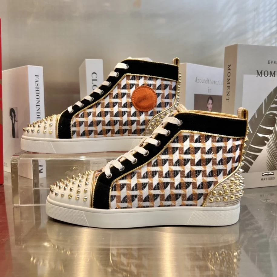 Top Quality Red Sole Womens Trendy Casual Shoes Luxury Mens Real Leather Shoes Size 35-48 Designr Studded Tide Shoes HJ659
Top Quality Red Sole Womens Trendy Casual Shoes Luxury Mens Real Leather Shoes Size 35-48 Designr Studded Tide Shoes HJ659