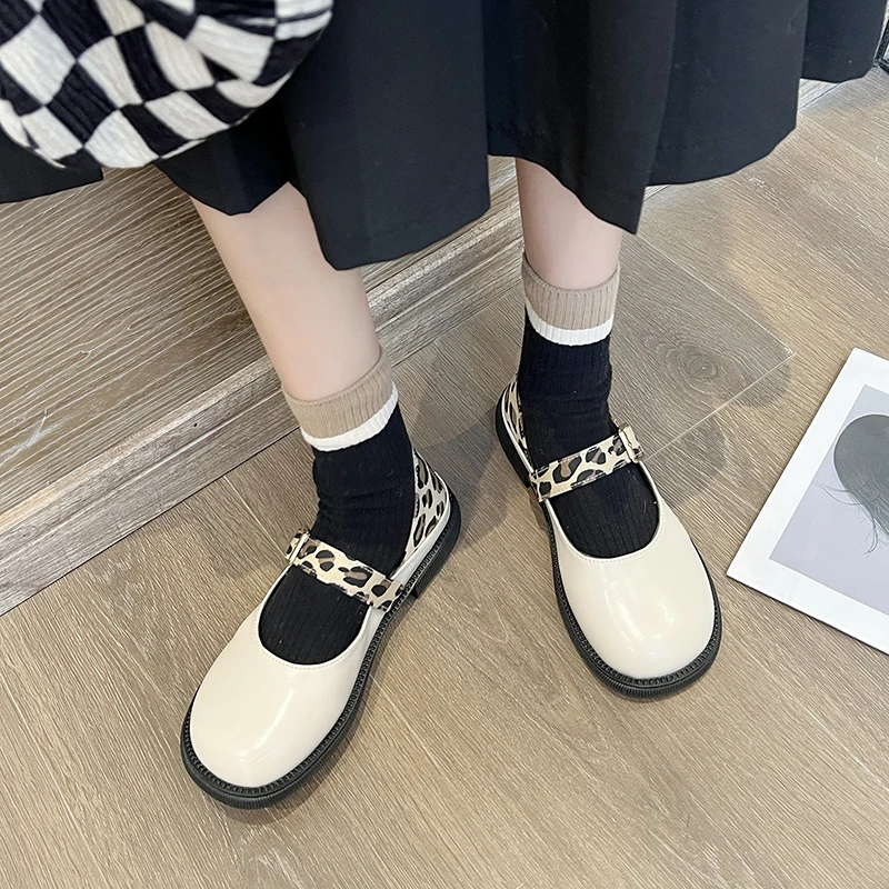 Womens Derby Shoes All-Match Round Toe Casual Female Sneakers Shallow Mouth Flats Leather New Leopard Dress PU Mary Janes Leisur
Womens Derby Shoes All-Match Round Toe Casual Female Sneakers Shallow Mouth Flats Leather New Leopard Dress PU Mary Janes Leisur