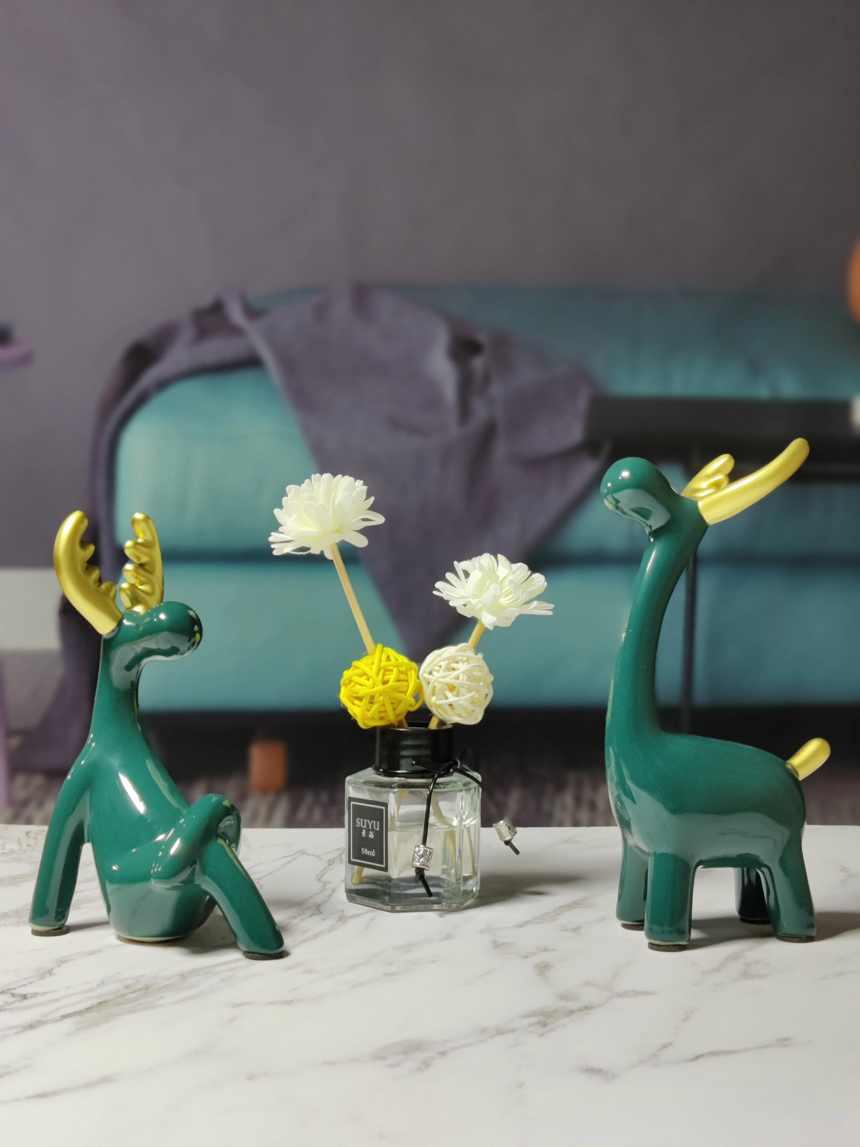 Ceramic Reindeer Ornament Green Deer Lovely Style Animal Models Home Display Festival Gift
Ceramic Reindeer Ornament Green Deer Lovely Style Animal Models Home Display Festival Gift