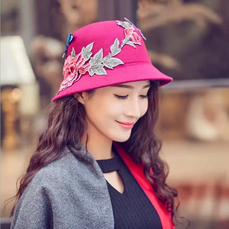 Модные женские шапки, женские осенне-зимние шапки, универсальные винтажные литературные женские шапки, шапки с вышивкой
Модные женские шапки, женские осенне-зимние шапки, универсальные винтажные литературные женские шапки, шапки с вышивкой