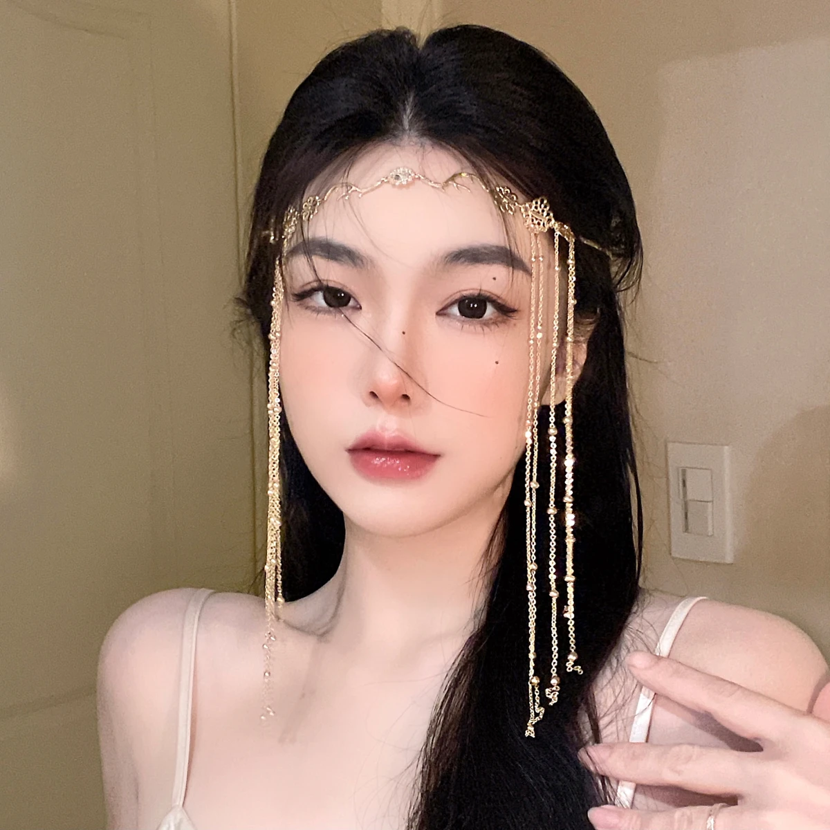 Bohemian Vintage Full Rhinestone Bridal Headband Chain for Women Wedding Crystal Forehead Headband Hair Accessories
Bohemian Vintage Full Rhinestone Bridal Headband Chain for Women Wedding Crystal Forehead Headband Hair Accessories
