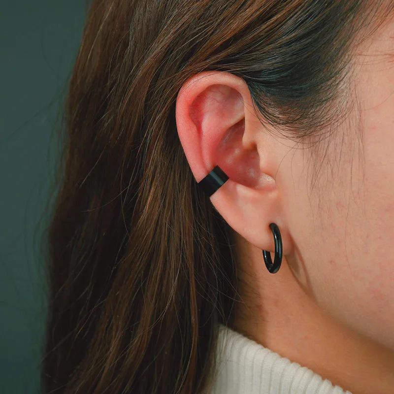 2 Sets of Clip-on Simple Earrings for Ladies Black Wide-faced Ear Clips Without Perforation Fashion Pendant Jewelry
2 Sets of Clip-on Simple Earrings for Ladies Black Wide-faced Ear Clips Without Perforation Fashion Pendant Jewelry