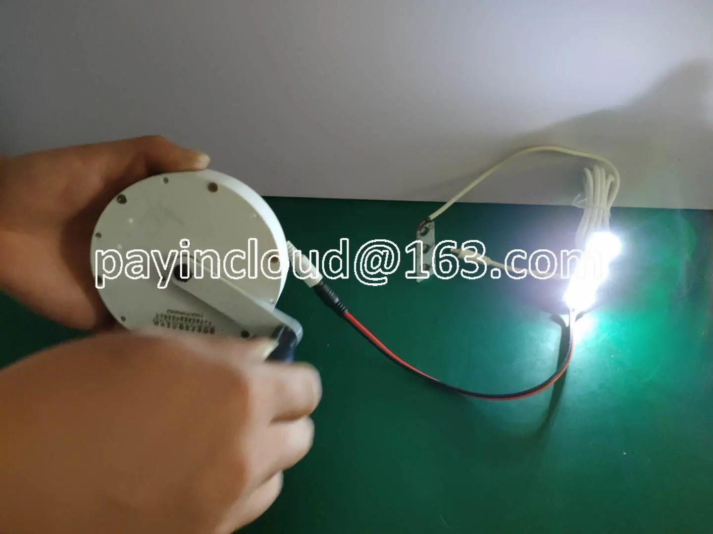 Portable Power Generator Field Power Hand-Operated Mini Outdoor Travel Portable Home Small Charging Manual Emergency
Portable Power Generator Field Power Hand-Operated Mini Outdoor Travel Portable Home Small Charging Manual Emergency