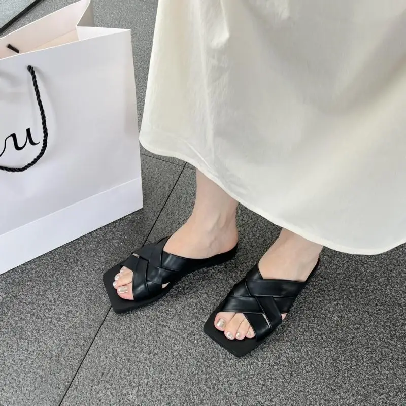2023 Summer New Square Head French Roman Braided Flat Sandals Women's Retro Hollow Out Open Toe Fish Mouth Women's Shoes
2023 Summer New Square Head French Roman Braided Flat Sandals Women's Retro Hollow Out Open Toe Fish Mouth Women's Shoes