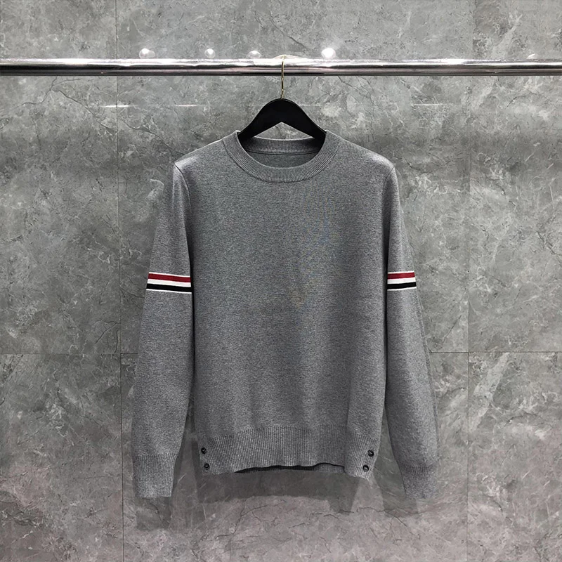 THOM TB Sweater Autunm Winter Men's Sweaters Fashion Brand Clothing Cotton Armband Stripe Crewneck Pullover Gary TB Sweater
THOM TB Sweater Autunm Winter Men's Sweaters Fashion Brand Clothing Cotton Armband Stripe Crewneck Pullover Gary TB Sweater