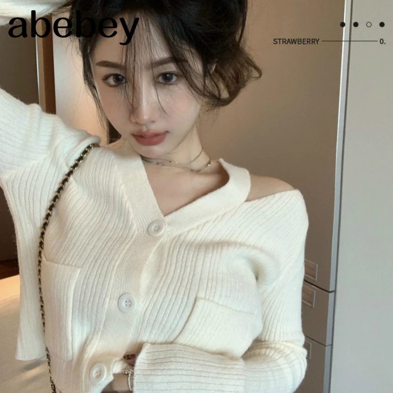 Short V-neck Off-the-shoulder Slim Knit Sweater Top Women 2021 Fall New Loose Outer Sweater Cardigan Jacket
Short V-neck Off-the-shoulder Slim Knit Sweater Top Women 2021 Fall New Loose Outer Sweater Cardigan Jacket