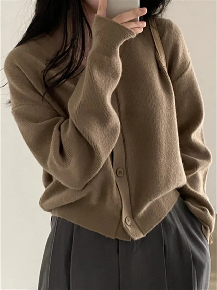 HziriP Cardigans Casual Slim-Fit Coats Hot Women Autumn V-Neck Solid 2022 Knitted New All Match Streetwear Loose Sweaters
HziriP Cardigans Casual Slim-Fit Coats Hot Women Autumn V-Neck Solid 2022 Knitted New All Match Streetwear Loose Sweaters