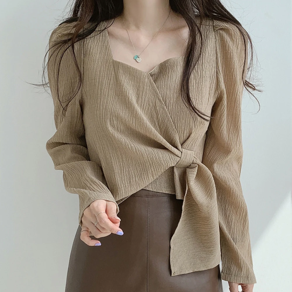 2022 Spring New Women's Top Korean Style Square Collar Bubble Long Sleeve Straps Slim Temperament Shirt Women Fashionable Blouse
2022 Spring New Women's Top Korean Style Square Collar Bubble Long Sleeve Straps Slim Temperament Shirt Women Fashionable Blouse
