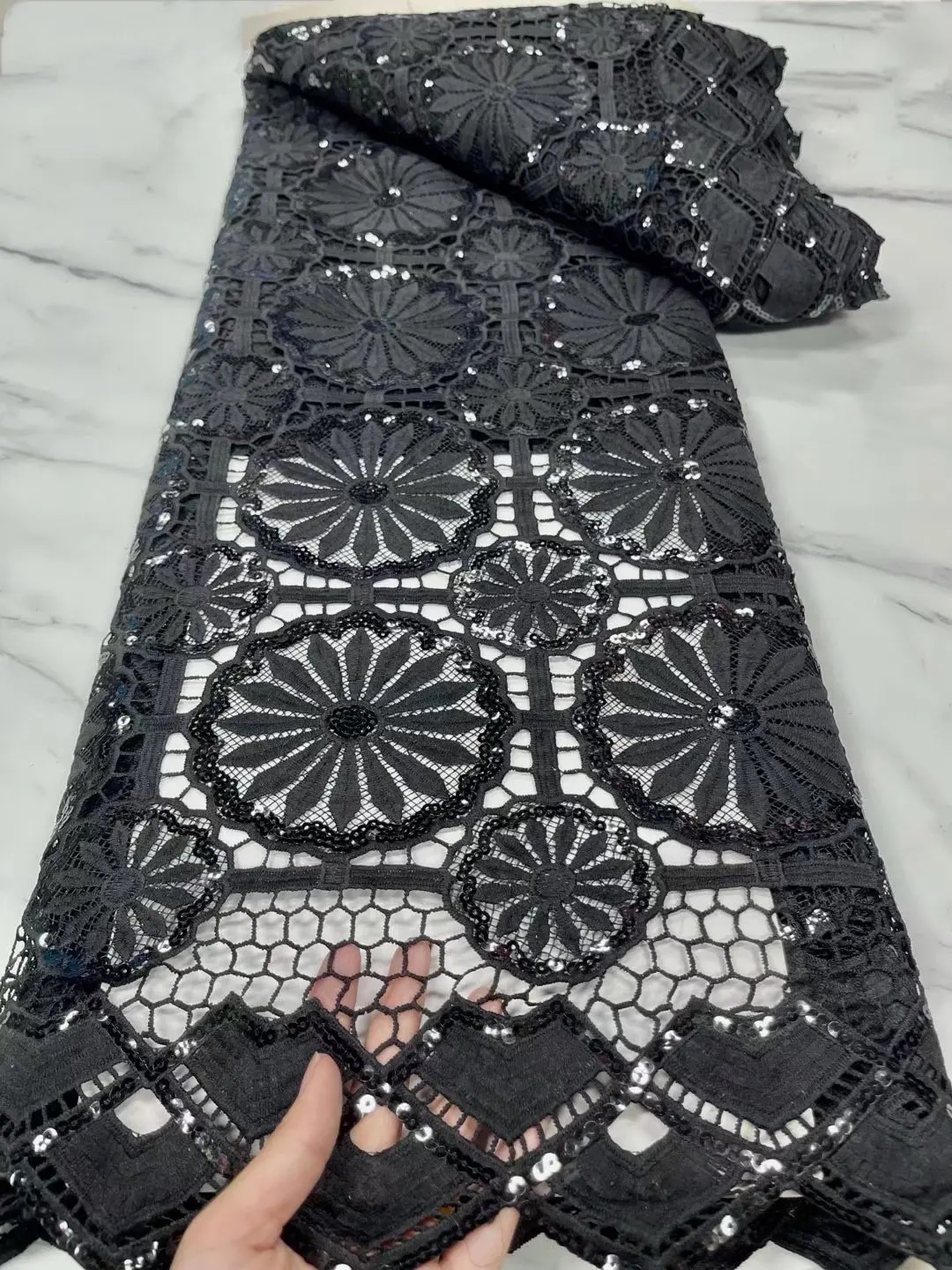 Black African Guipure Cord Sequins Lace Fabric High Quality Embroidery Nigerian Water Soluble Fabric For Wedding Dress
Black African Guipure Cord Sequins Lace Fabric High Quality Embroidery Nigerian Water Soluble Fabric For Wedding Dress