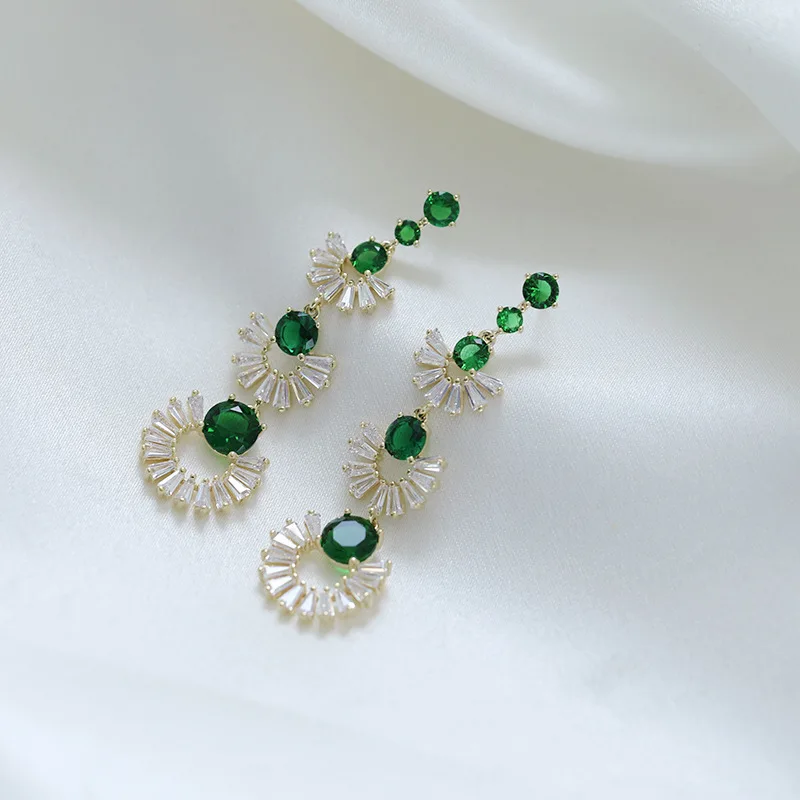 Beautiful MultiColored Cubic Zirconia Jewelry Fan Shape Fashion Brand Big Green CZ Wedding Earring For Women Zirconium Jewelry
Beautiful MultiColored Cubic Zirconia Jewelry Fan Shape Fashion Brand Big Green CZ Wedding Earring For Women Zirconium Jewelry