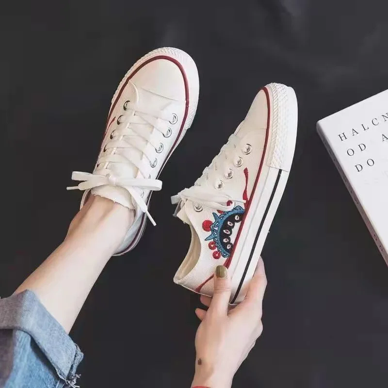 Women's Casual Shoes White Sneakers China Wind Breathable Canvas Lace-Up Student Sneakers Solid Color Cloth Shoes Woman 2022
Women's Casual Shoes White Sneakers China Wind Breathable Canvas Lace-Up Student Sneakers Solid Color Cloth Shoes Woman 2022