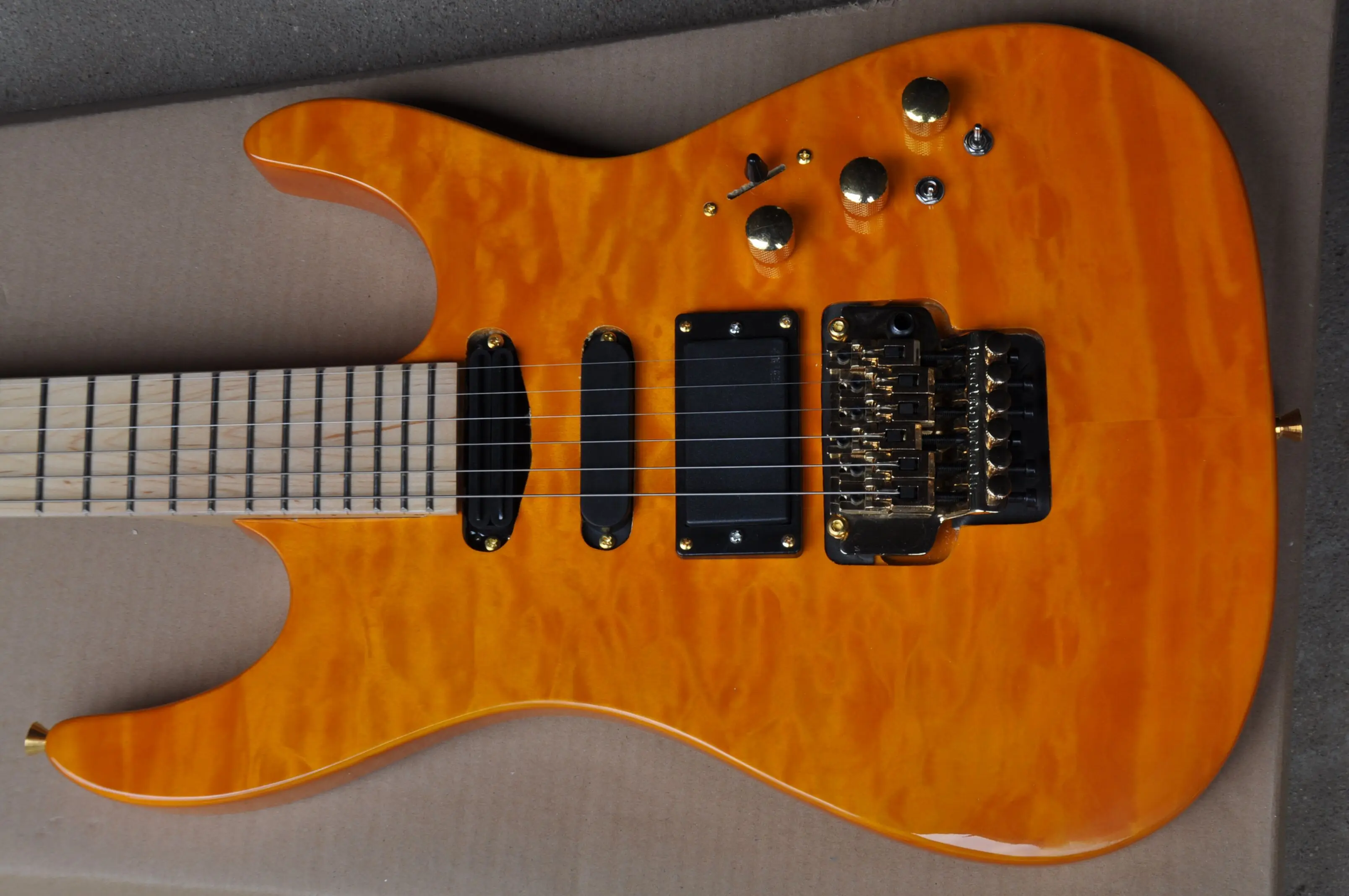 

Custom PC1 Phil Collen Qulit Maple Top Yellow Orange Electric Guitar Maple Fingerboard No Inlay, Floyd Rose Tremolo