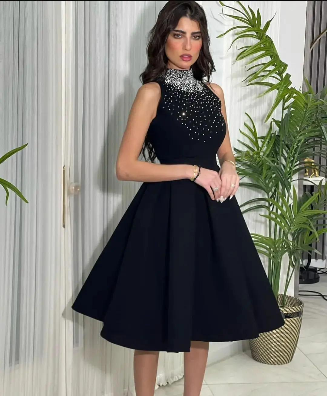 

Stylish 2023 Women's Prom Dresses Crewneck Knee-length Crystal Embellished Design Elegant Simple Evening Dress Can be Customized