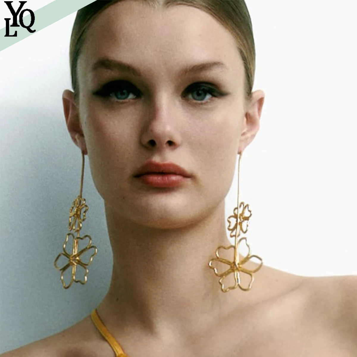 Za темпераментные Винтажные серьги в форме цветка золотого цвета для женщин вечерние повседневные ювелирные изделия 
Za темпераментные Винтажные серьги в форме цветка золотого цвета для женщин вечерние повседневные ювелирные изделия