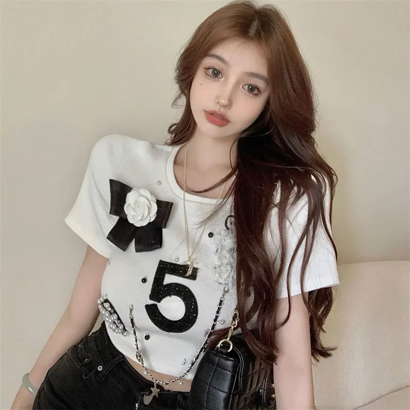 O Neck Short Sleeve Chain Pearl Three-dimensional Flower Tshirts Women Summer Loose Retro Graphic Aesthetic Harajuku Tees Top
O Neck Short Sleeve Chain Pearl Three-dimensional Flower Tshirts Women Summer Loose Retro Graphic Aesthetic Harajuku Tees Top