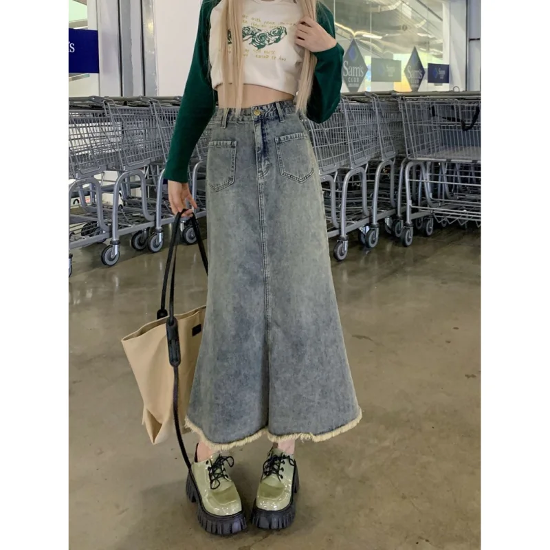 Женская джинсовая юбка-годе, свободная облегающая юбка из денима в стиле ретро с эффектом потертости, небольшие края
Женская джинсовая юбка-годе, свободная облегающая юбка из денима в стиле ретро с эффектом потертости, небольшие края