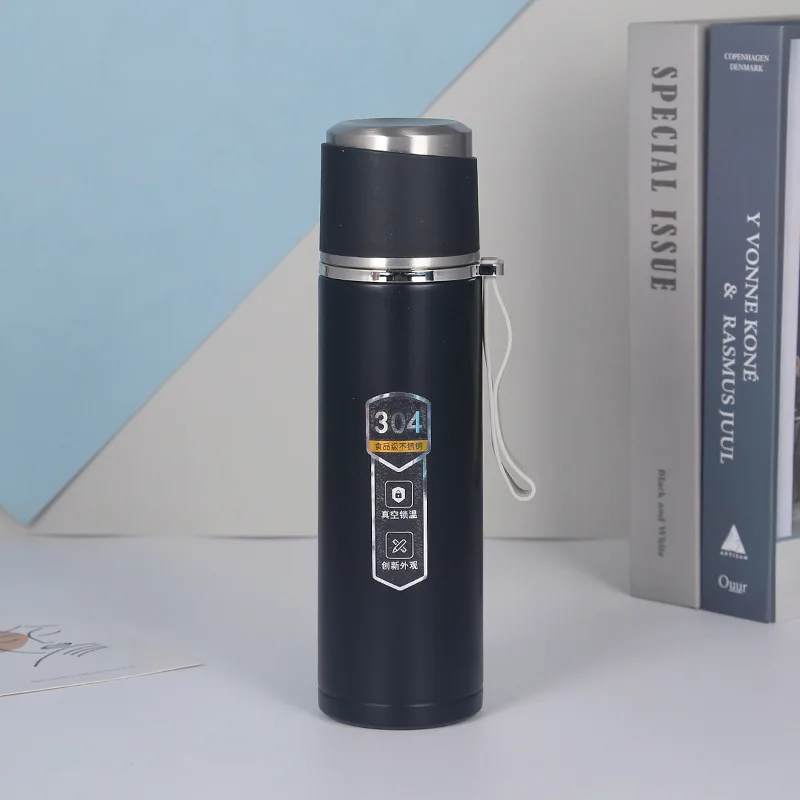 Simple Stainless Steel Bottle304 Stainless Steel Thermos Cup Outdoor Portable Handle Large-Capacity Sports Bottle Gift
Simple Stainless Steel Bottle304 Stainless Steel Thermos Cup Outdoor Portable Handle Large-Capacity Sports Bottle Gift