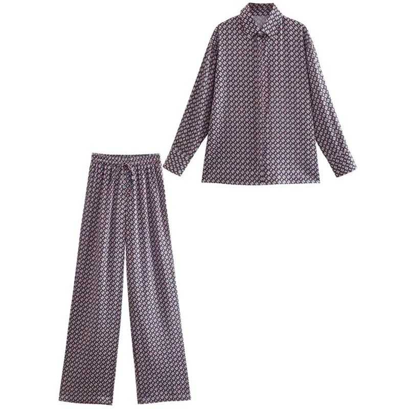 Loose Satin Geometric Print Sleepwear for Women Pajamas Set 2Pcs Long Sleeve with Elastic Waist Wide Leg Pants Home Suit Pyjamas
Loose Satin Geometric Print Sleepwear for Women Pajamas Set 2Pcs Long Sleeve with Elastic Waist Wide Leg Pants Home Suit Pyjamas