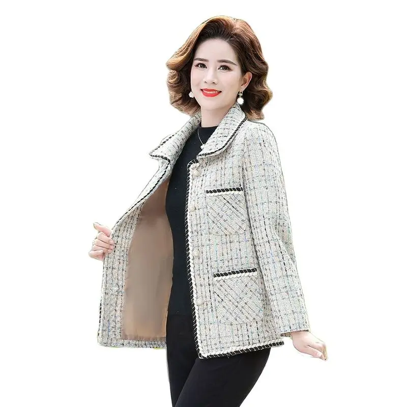 Клетчатая короткая куртка для женщин среднего и старшего возраста на весну и осень в западном стиле маленькая Ароматизированная куртка Осенняя ветровка для среднего возраста 
Клетчатая короткая куртка для женщин среднего и старшего возраста на весну и осень в западном стиле маленькая Ароматизированная куртка Осенняя ветровка для среднего возраста