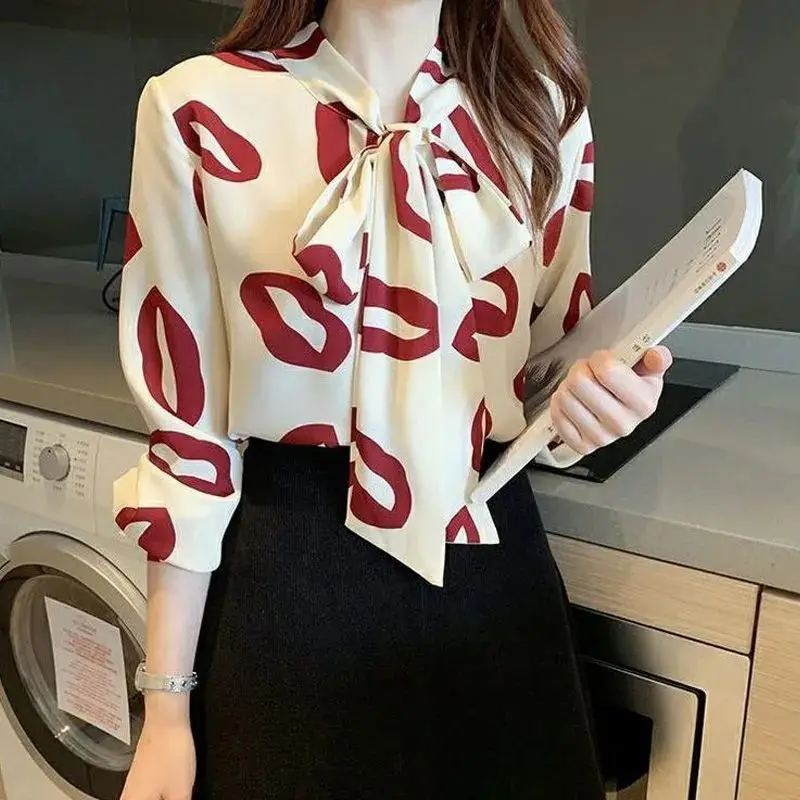 2022 Spring New Korean Style Fashion Chiffon Shirt Women All Match Bow Blouse Loose Casual Chic Pullover Mouth Print Elegant Top
2022 Spring New Korean Style Fashion Chiffon Shirt Women All Match Bow Blouse Loose Casual Chic Pullover Mouth Print Elegant Top