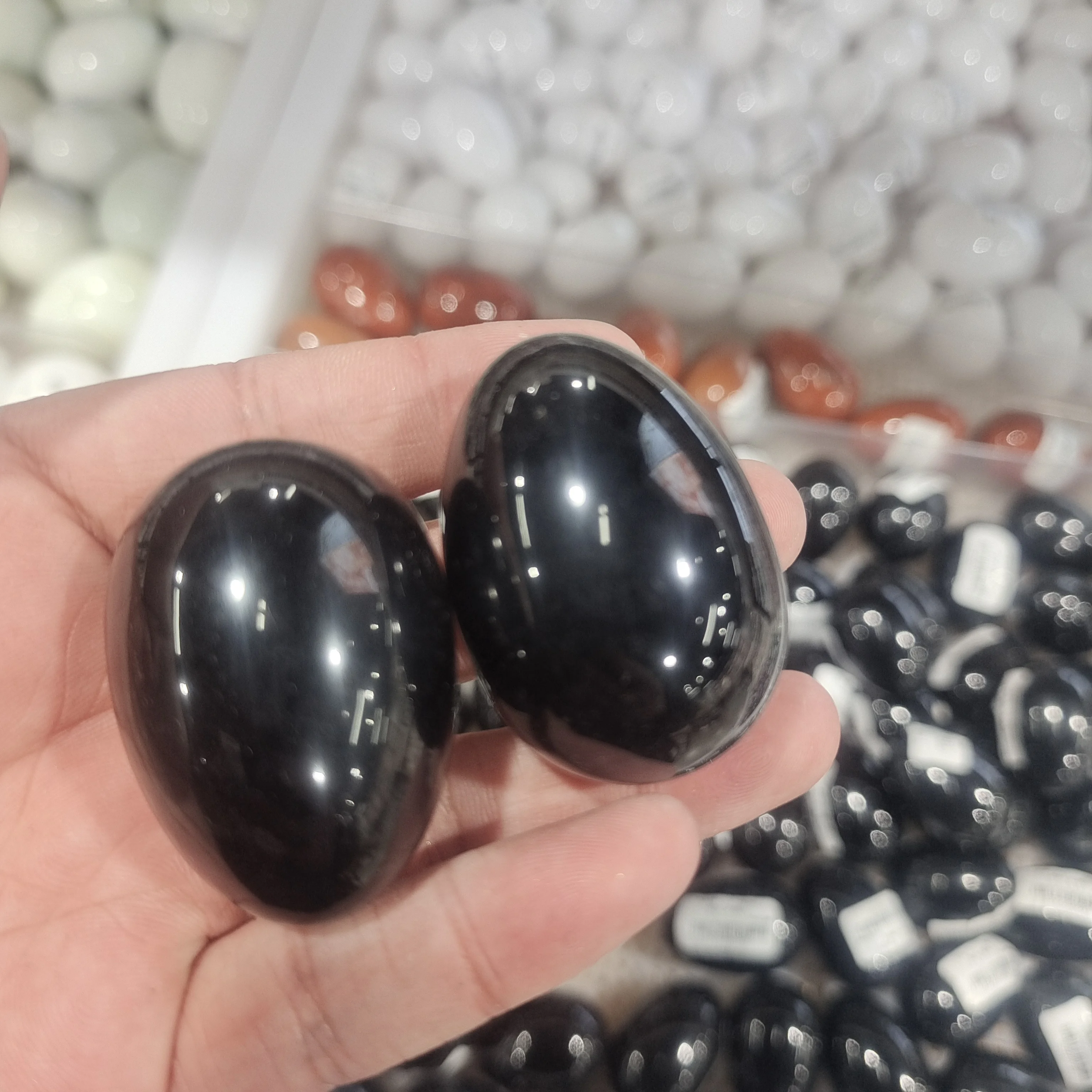 45-50mm1pcs Natural Black Obsidian Crystal Gemstone Collectibles Rock Mineral Specimen Healing Stone Decoration for Fish tank
45-50mm1pcs Natural Black Obsidian Crystal Gemstone Collectibles Rock Mineral Specimen Healing Stone Decoration for Fish tank