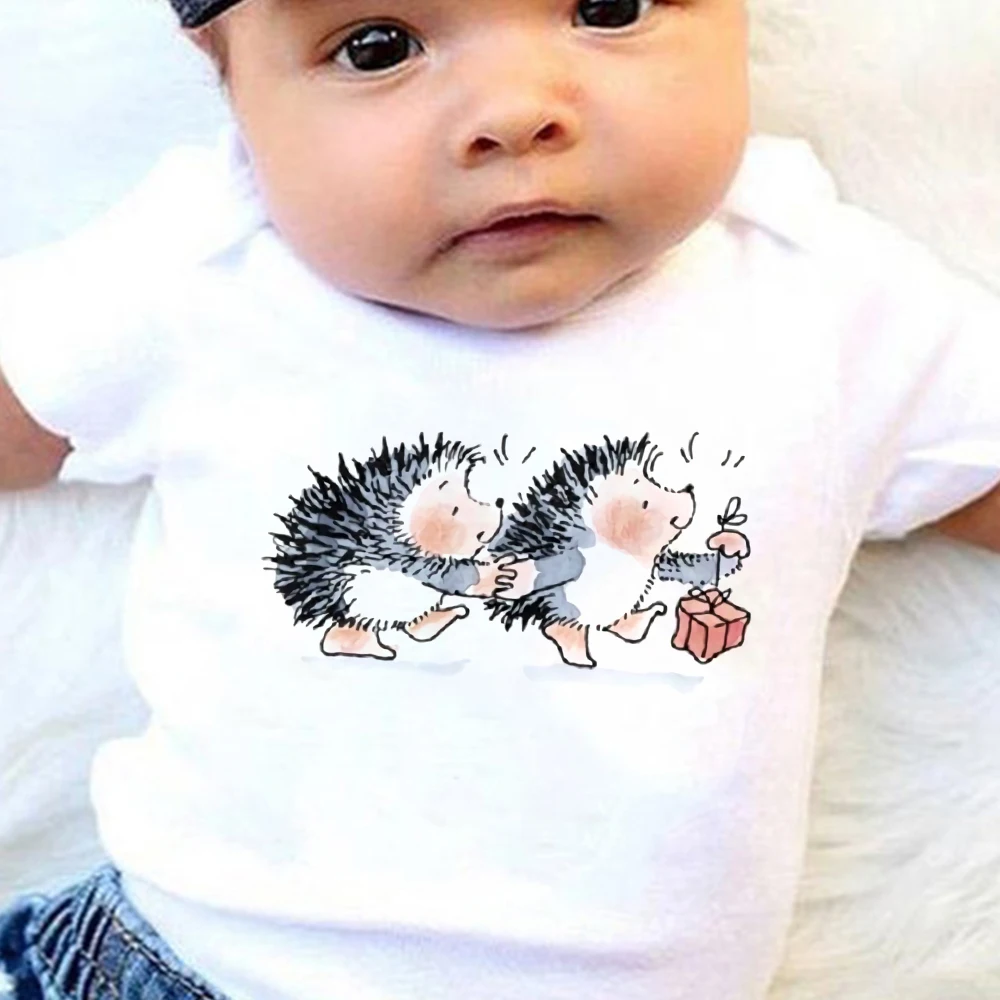 

Funny Simple Hedgehog Holding Meat Print Casual Toddler Bodysuits Fashion Creative O-Neck Short Sleeve Baby Onesie