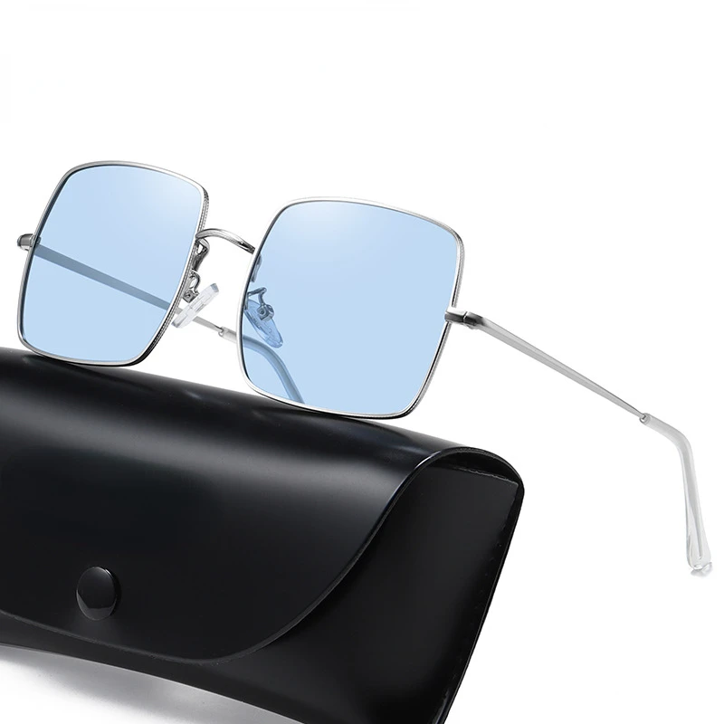 Polarized Sunglasses Metal Large Frame Sunglasses Men's And Women's Fashion Color Changing Glasses Driving Night Vision Goggles
Polarized Sunglasses Metal Large Frame Sunglasses Men's And Women's Fashion Color Changing Glasses Driving Night Vision Goggles