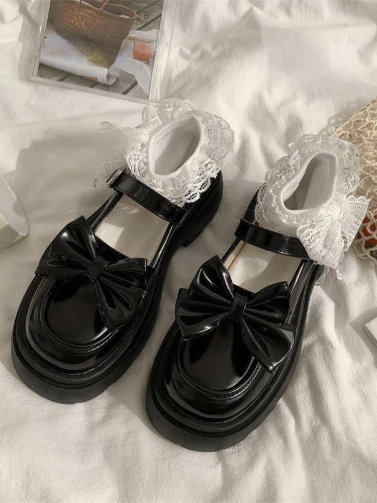 Vintage Mary Janes Medium Heels Shoes Woman 2022 Summer Non Slip Pure Color Shoes Buckle Casual Japanese Style Kawaii Shoes Bow
Vintage Mary Janes Medium Heels Shoes Woman 2022 Summer Non Slip Pure Color Shoes Buckle Casual Japanese Style Kawaii Shoes Bow