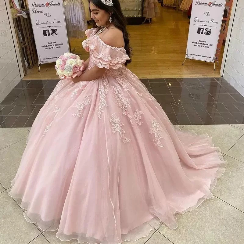 Exquiste Pink Quinceanera Dresses Ball Gown Quinceanera Dress Plus Size 2021 Beaded Lace Sweet 15 16 Year Brithday Party Gowns
Exquiste Pink Quinceanera Dresses Ball Gown Quinceanera Dress Plus Size 2021 Beaded Lace Sweet 15 16 Year Brithday Party Gowns