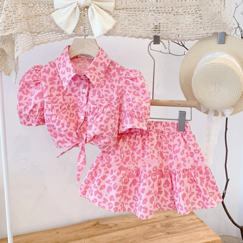Wholesale 2pcs Kids Summer Clothes Set Tshirt And Skirt Baby Girl Pink Set Suit Children Clothing Tracksuit سكسي اطفال صغار
Wholesale 2pcs Kids Summer Clothes Set Tshirt And Skirt Baby Girl Pink Set Suit Children Clothing Tracksuit سكسي اطفال صغار