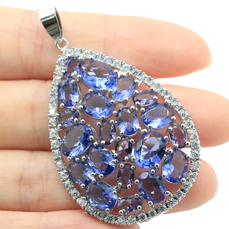 Кулон из серебра 925 пробы с сиреневым танзанитом, 12 г
Кулон из серебра 925 пробы с сиреневым танзанитом, 12 г