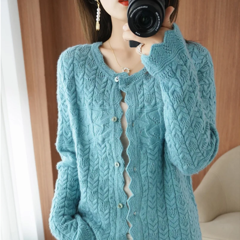 O-Neck Hollow Large Size Coat SpringWomen New Pure Cashmere Cardigan SweaterAutumn Wool Knit Shirt Female Jacket Fashion
O-Neck Hollow Large Size Coat SpringWomen New Pure Cashmere Cardigan SweaterAutumn Wool Knit Shirt Female Jacket Fashion