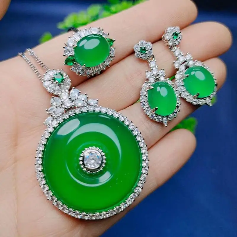 Natural Green Jade Necklace Earrings Ring Jewelry Set Women Genuine Chrysoprase Charms Round Pendant Chalcedony Amulet Gifts
Natural Green Jade Necklace Earrings Ring Jewelry Set Women Genuine Chrysoprase Charms Round Pendant Chalcedony Amulet Gifts