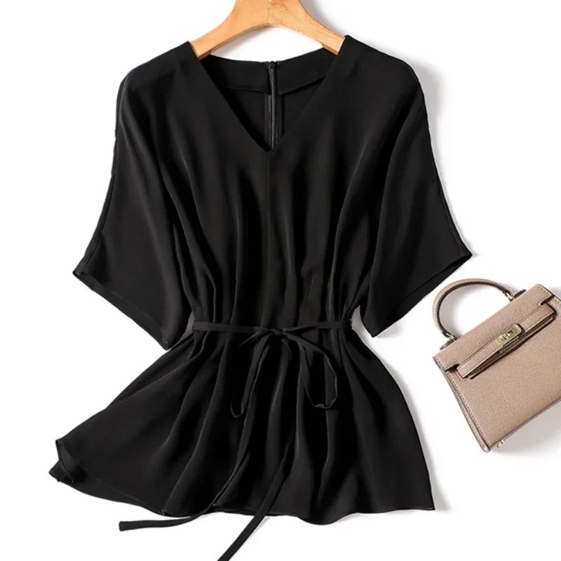 Korean Casual Thin Loose White Blouse Elegant Women Clothes Summer Bat Sleeve Silk Shirt Fashion V-Neck Solid Tops Blusas 27201
Korean Casual Thin Loose White Blouse Elegant Women Clothes Summer Bat Sleeve Silk Shirt Fashion V-Neck Solid Tops Blusas 27201