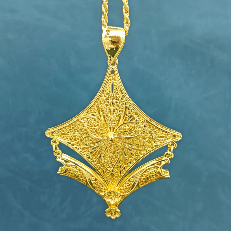 New Fashion Women's Necklace Oversized Geometric Hollow Flower Pendant, Women's Jewelry Gifts, Wedding Gifts for Brides
New Fashion Women's Necklace Oversized Geometric Hollow Flower Pendant, Women's Jewelry Gifts, Wedding Gifts for Brides