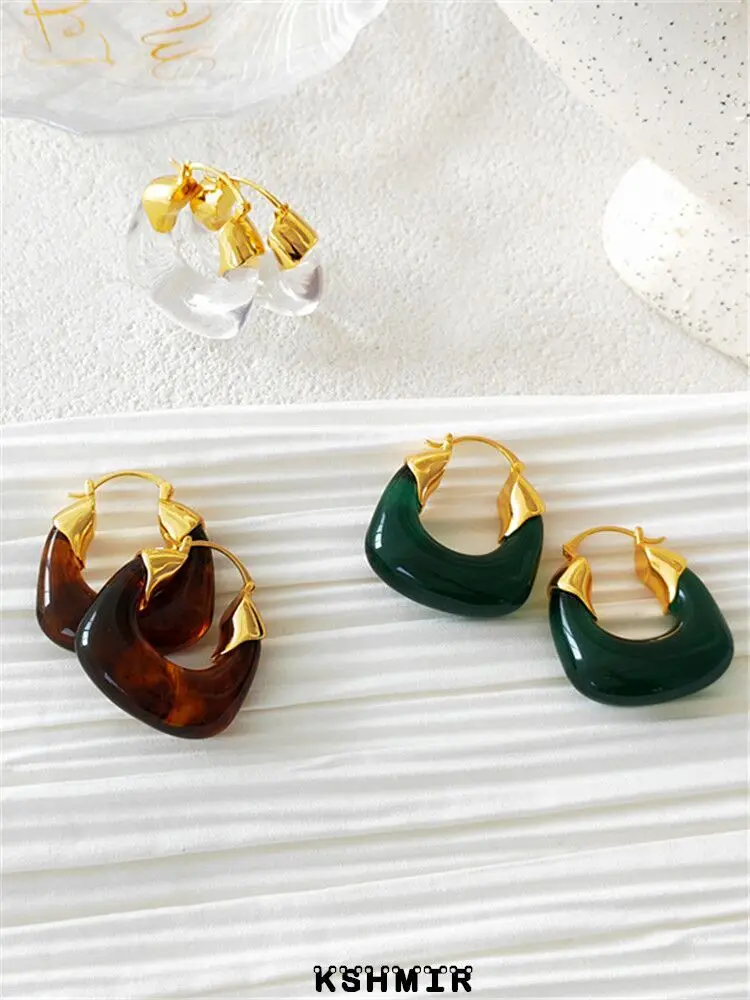 new vintage Hong Kong wind resin earrings elegant atmosphere geometric large style ear buckle personality ear ornaments
new vintage Hong Kong wind resin earrings elegant atmosphere geometric large style ear buckle personality ear ornaments