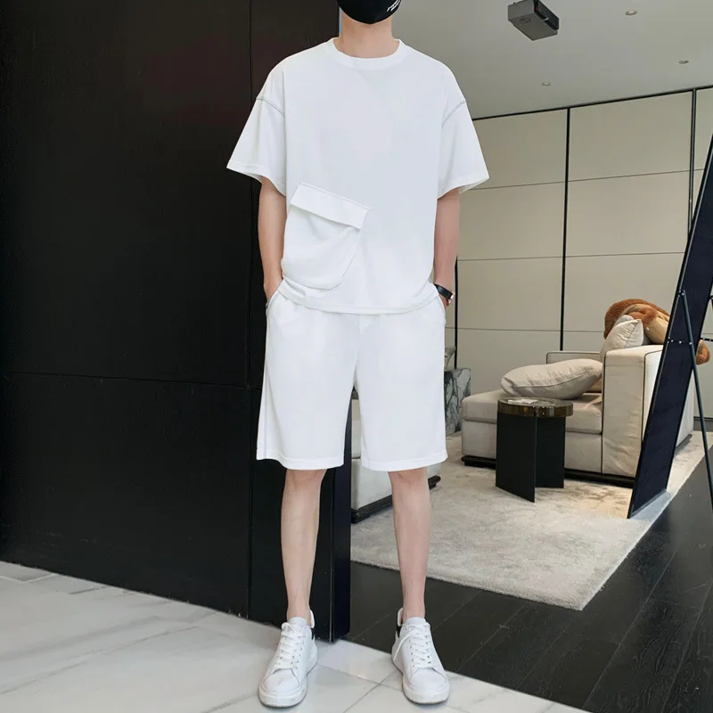2022 best summer new fashion trend Korean men's sports ice leisure suit two-piece short sleeved T-shirt five point pants
2022 best summer new fashion trend Korean men's sports ice leisure suit two-piece short sleeved T-shirt five point pants
