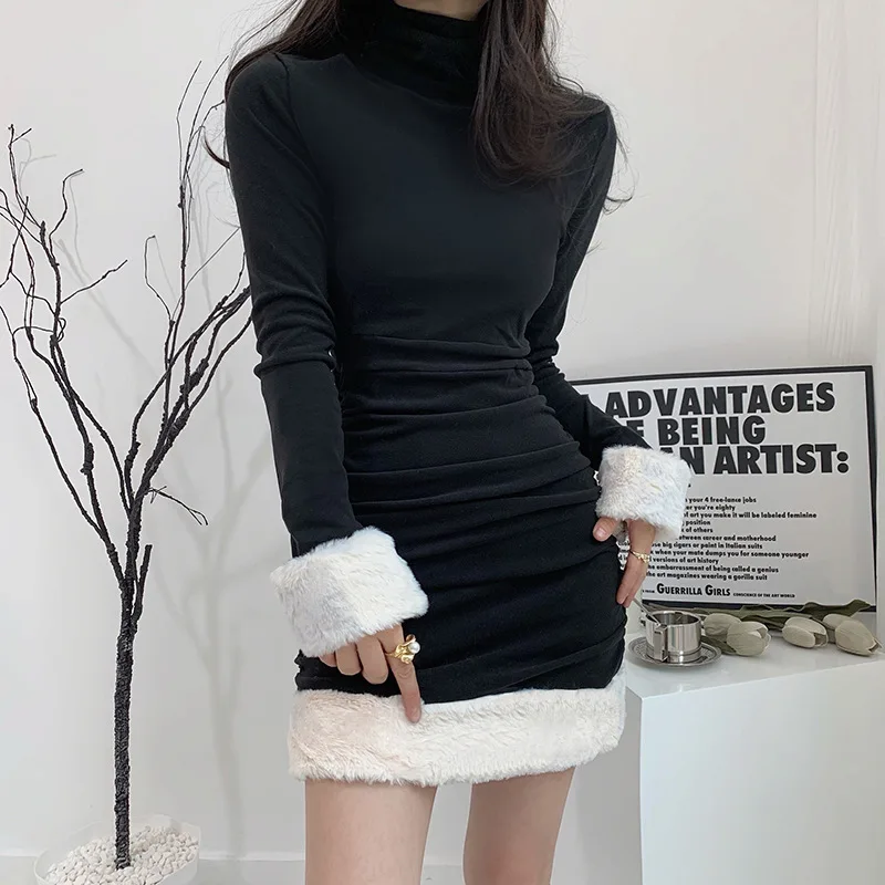 2023 Dark Turtleneck Ribbed Mall Gothic Mini Dresses Black Grunge Sexy Winter Skinny Partywear Women Faux Fur Hem Alt Club Dress
2023 Dark Turtleneck Ribbed Mall Gothic Mini Dresses Black Grunge Sexy Winter Skinny Partywear Women Faux Fur Hem Alt Club Dress