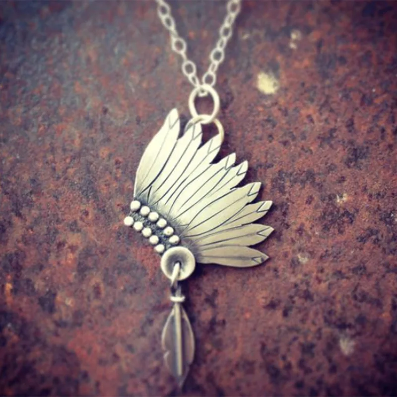 New retro creative Indian feather necklaces for man trend personality leaf pendant accessories collarbone chain Jewelry
New retro creative Indian feather necklaces for man trend personality leaf pendant accessories collarbone chain Jewelry