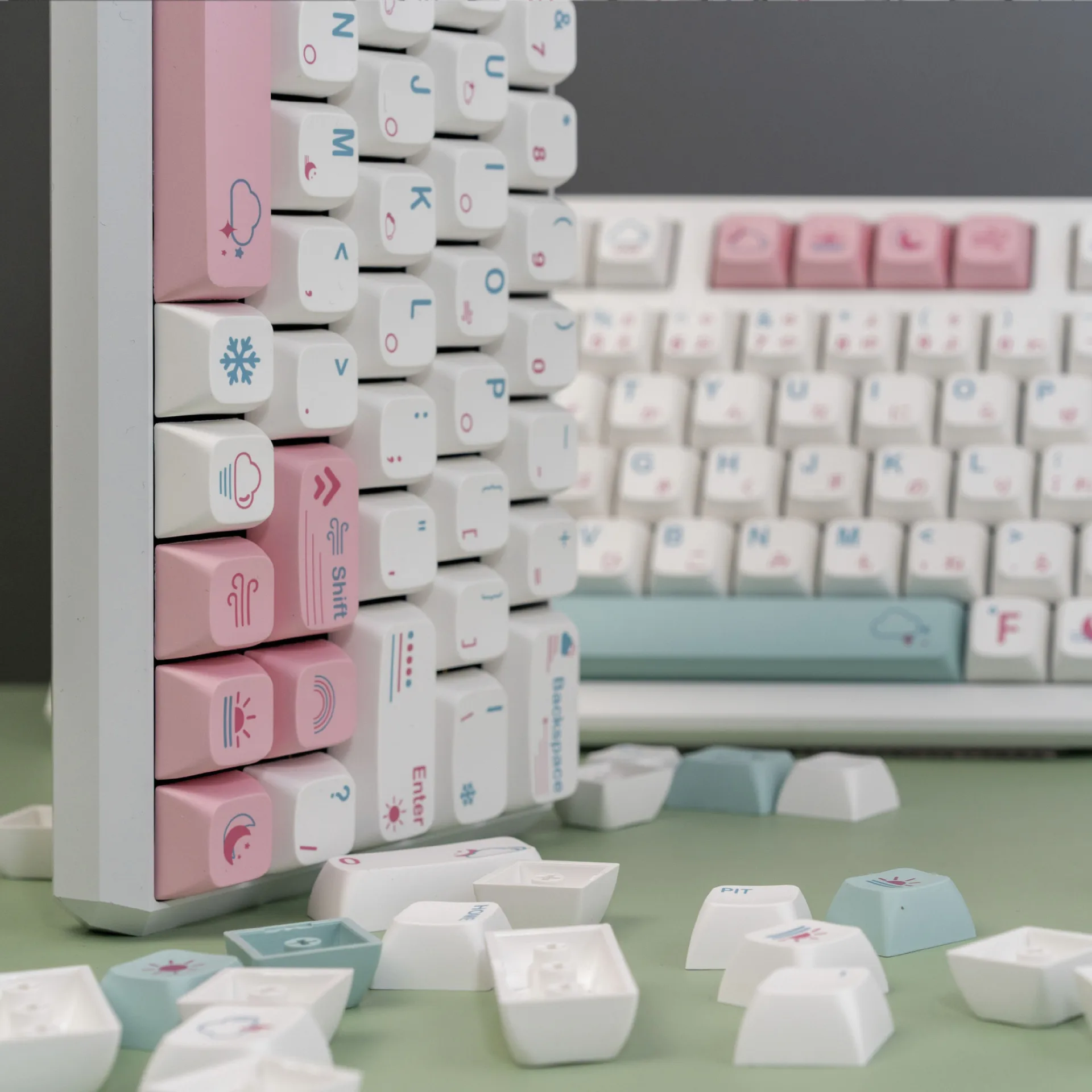 Колпачки для клавиш, 132 клавиш, Сублимация красителя, XDA профиль, колпачки для клавиш, индивидуальная раскладка ANSI, Совместимость с клавиатур...
Колпачки для клавиш, 132 клавиш, Сублимация красителя, XDA профиль, колпачки для клавиш, индивидуальная раскладка ANSI, Совместимость с клавиатур...